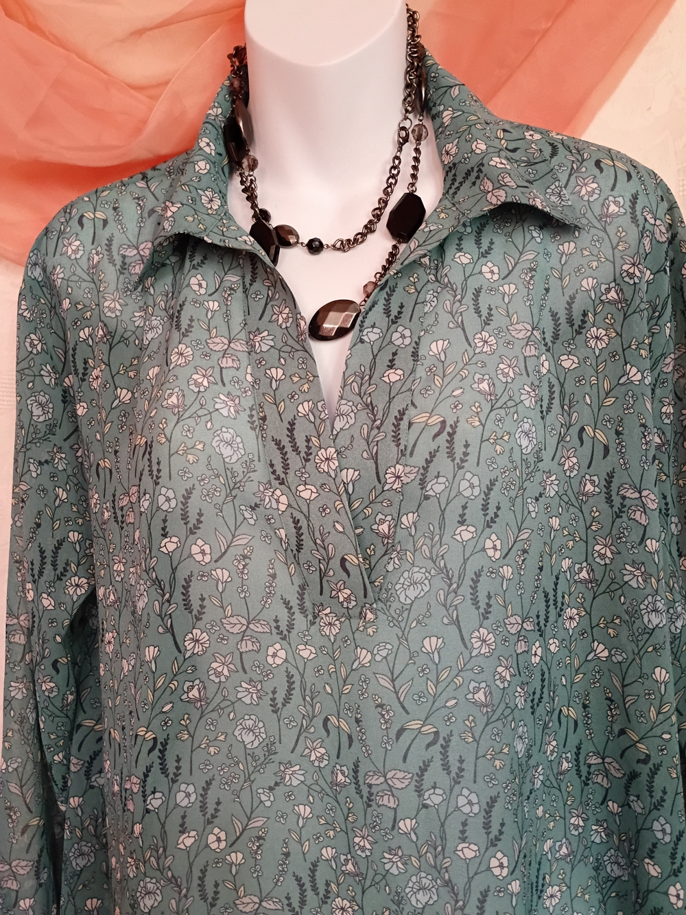 CAbi Ladies Teal Green Floral Long-Sleeve Button Front Blouse Sz XS - Picture 2 of 7
